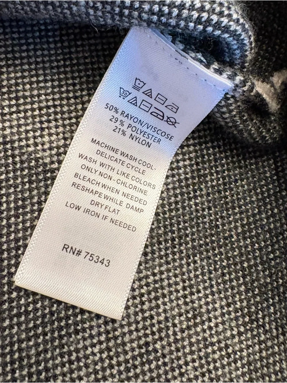 Tahari Plaid Windowpane Turtleneck Sweater Medium  Black Gray Preppy Minimalist